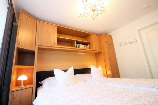 Ferienwohnung in Cismar - Haus am Kojenteich - Whg. 2 - Klosterdorf Cismar - gepflegte Wohnung auf idyllischem Seegrundst&uuml;ck - Bild 12