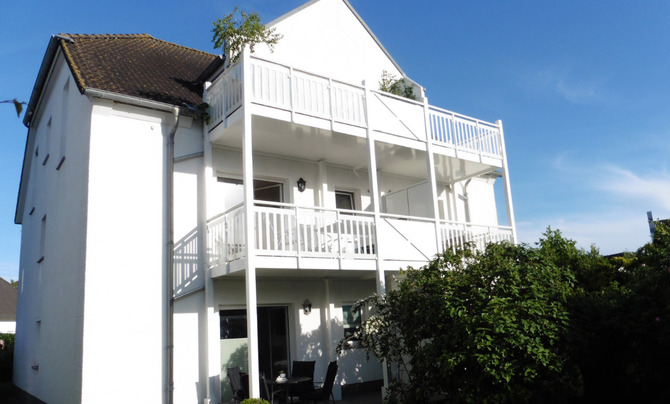 Ferienwohnung in Ostseebad Nienhagen - Ferienwohnung Dorie - Mehrfamilienhaus