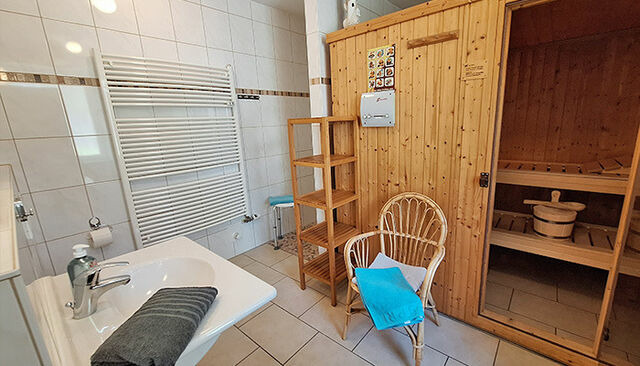 Ferienhaus in Heringsdorf - BRINKMANNHAUS Insellicht entspannend gross fast am Strand Sauna Terrasse Grill - Bild 8