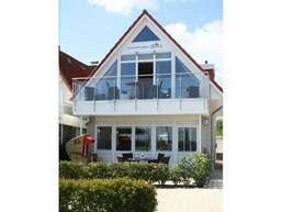 Maris Ferienwohnung Nr. 47 (OG mit Balkon und Meerblick)