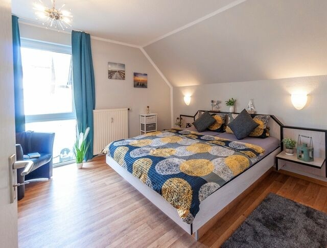 Ferienwohnung in Lobbe - Ferienwohnung 30 - Strandhaus M&ouml;nchgut - Endloser Sandstrand und das weite Meer - Bild 6