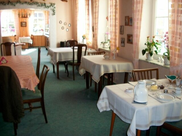 Doppelzimmer in Fehmarn OT Niendorf - Bauernhaus Kunz Zimmer 2 - Bild 3