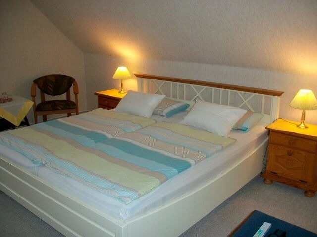 Doppelzimmer in Fehmarn OT Niendorf - Bauernhaus Kunz Zimmer 2 - Bild 7