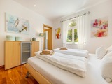 Ferienhaus in Garz - Familienferienhaus R&uuml;genbrise - Gemeinsames Urlauben mit Steg und Boot auf R&uuml;gen - alles inklusive und 5 B&auml;der - Bild 10