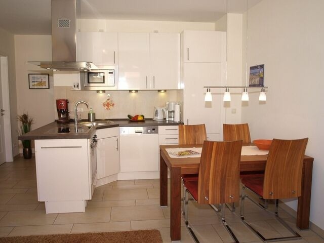 Ferienwohnung in K&uuml;hlungsborn - Villa Strandkuss, Wohnung Strandgl&uuml;ck - Bild 5