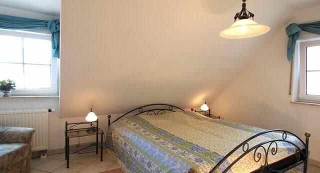 Ferienwohnung in Ostseeheilbad Zingst - Birkmaase 18 - Komfort FeWo im 4-Sterne-Ferienhaus Yvonne DG - Bild 7