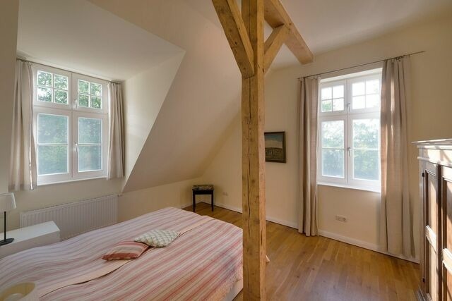 Ferienwohnung in Neuenkirchen (R&uuml;gen) - R&uuml;gen Ferienwohnung 7 am Wasser Gut Grubnow mit Balkon WLAN und Sauna - Bild 5